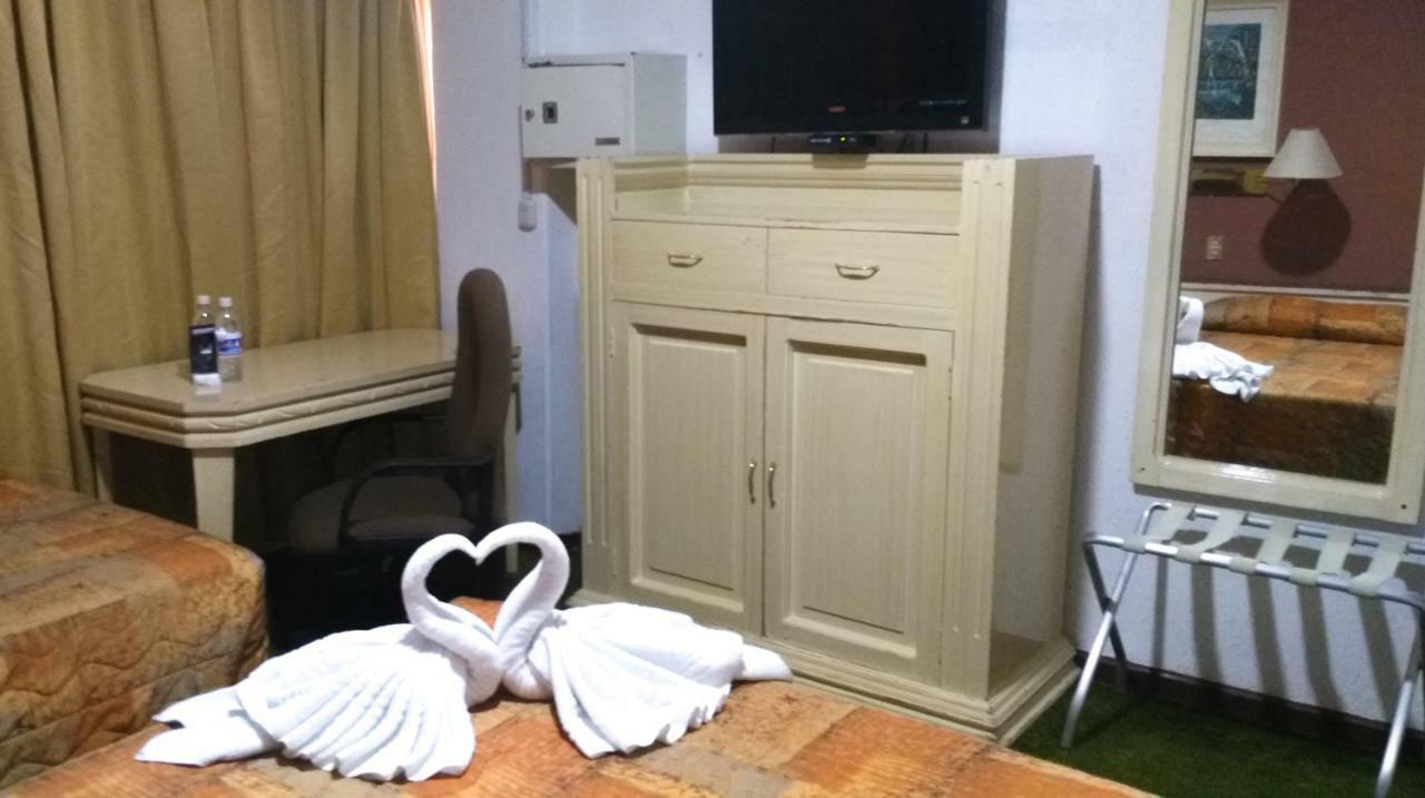 סלמנקה Hotel Maria Teresa מראה חיצוני תמונה